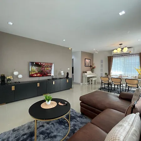 Annahome89/63@Latkrabang Bangkok Exterior photo