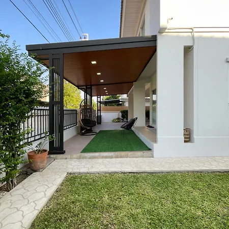 Annahome89/63@Latkrabang Bangkok Exterior photo